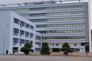 Chồng bệnh nhân lăng mạ, hành hung bác sĩ chỉ vì vợ kêu đau tay