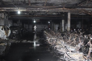 'Cần học theo Singapore, khu để xe phải tách biệt với khu ở để giảm nguy cơ cháy'