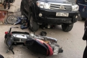 Ô tô ‘điên’ gây tai nạn liên hoàn, 4 người thương vong