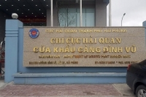 Vụ 'kẹp tiền đưa - nhận ở Hải quan Đình Vũ': Đã cho trích xuất camere giám sát hành vi để kiểm tra