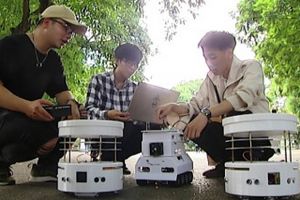 Sinh viên Hà Nội sáng chế 3 robot cứu nạn