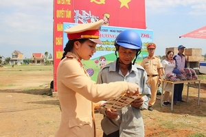 Phòng CSGT, Công an Đắk Lắk: Tăng cường công tác đảm bảo trật tự ATGT