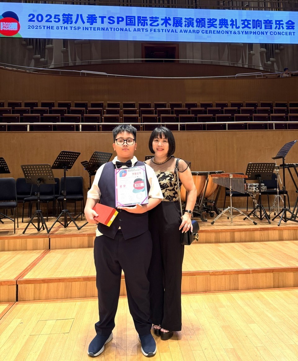 Võ Hoàng Duy giành Giải Bạc Piano quốc tế tại Thượng Hải