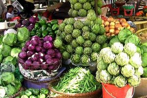 Bản tin tiêu dùng ngày 20/12: Nhiều mặt hàng rau, quả Đà Lạt tăng giá chóng mặt