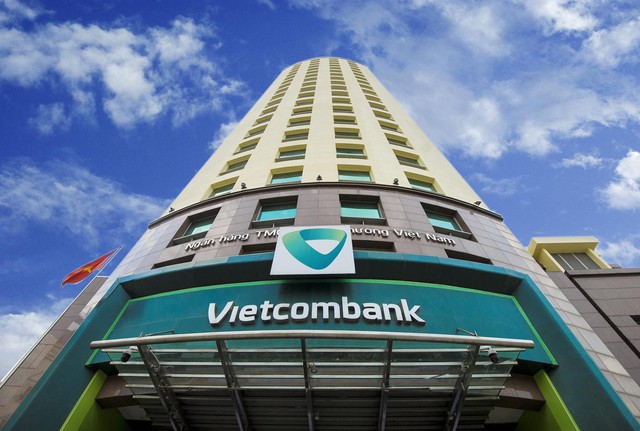 Ông lớn” Vietcombank báo lãi trước thuế gần 30.000 tỷ đồng trong 9 tháng  đầu năm
