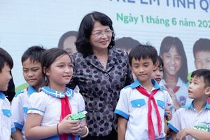 Vinamilk đem niềm vui uống sữa đến với 34.000 trẻ em Quảng Nam
