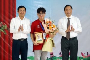 Hà Tĩnh tuyên dương nam sinh miền núi giành Huy chương Vàng Olympic Hóa học quốc tế