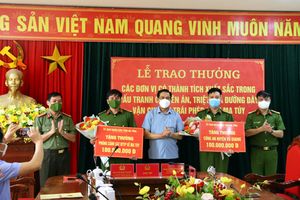 Hà Tĩnh: Trao thưởng cho lực lượng phá thành công chuyên án ma túy lớn