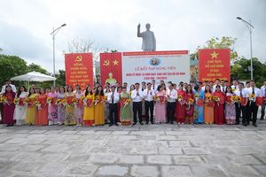 Đảng ủy Bộ NN-PTNT tổ chức Lễ Kết nạp đảng viên cho 57 quần chúng ưu tú tại Hải Dương