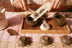Uống trà muối: Bí quyết sức khỏe từ phương Đông