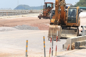 Đấu thầu rộng rãi tại Ban Quản lý bảo trì đường bộ Lâm Đồng: Nhà thầu duy nhất dự thầu là ai?