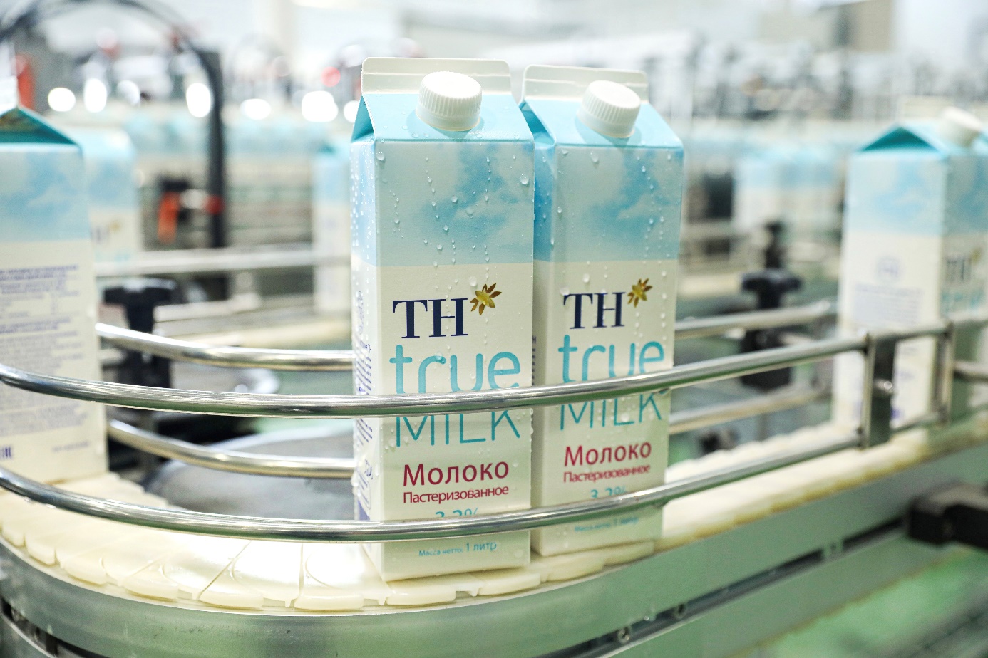 Sữa tươi TH true MILK có chất lượng vượt trội với độ béo 4% và độ đạm 3,2% - có thể xem là cao nhất nước Nga. Không chỉ phục vụ thị trường nội địa Nga với gần 145 triệu dân, TH còn hướng tới xuất khẩu sang các thị trường khu vực và quốc tế như khối BRICS và châu Á - Thái Bình Dương... Tập đoàn TH cũng đặt mục tiêu phát triển các sản phẩm hữu cơ theo tiêu chuẩn quốc tế tại Nga.