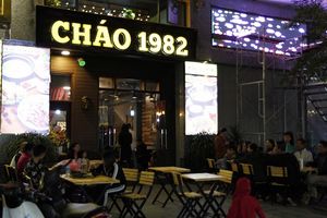 “Cháo 1982” ngon ấm bụng đêm khuya