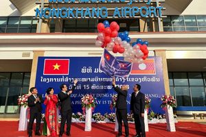 Thaco khánh thành và bàn giao sân bay Nong Khang cho Lào