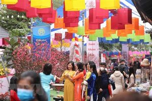 Hà Nội đón hơn 105.000 lượt khách trong dịp Tết Nguyên đán Nhâm Dần
