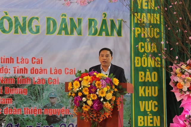 Đồng chí Hoàng Giang - Phó Bí thư Tỉnh uỷ Lào Cai phát biểu tại chương trình