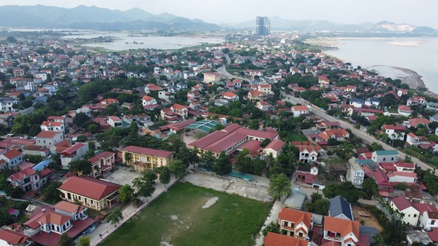 Sau hơn 2 năm triển khai xây dựng nông thôn mới nâng cao, diện mạo nông thôn ở xã Đoan Hạ thay đổi rõ rệt.
