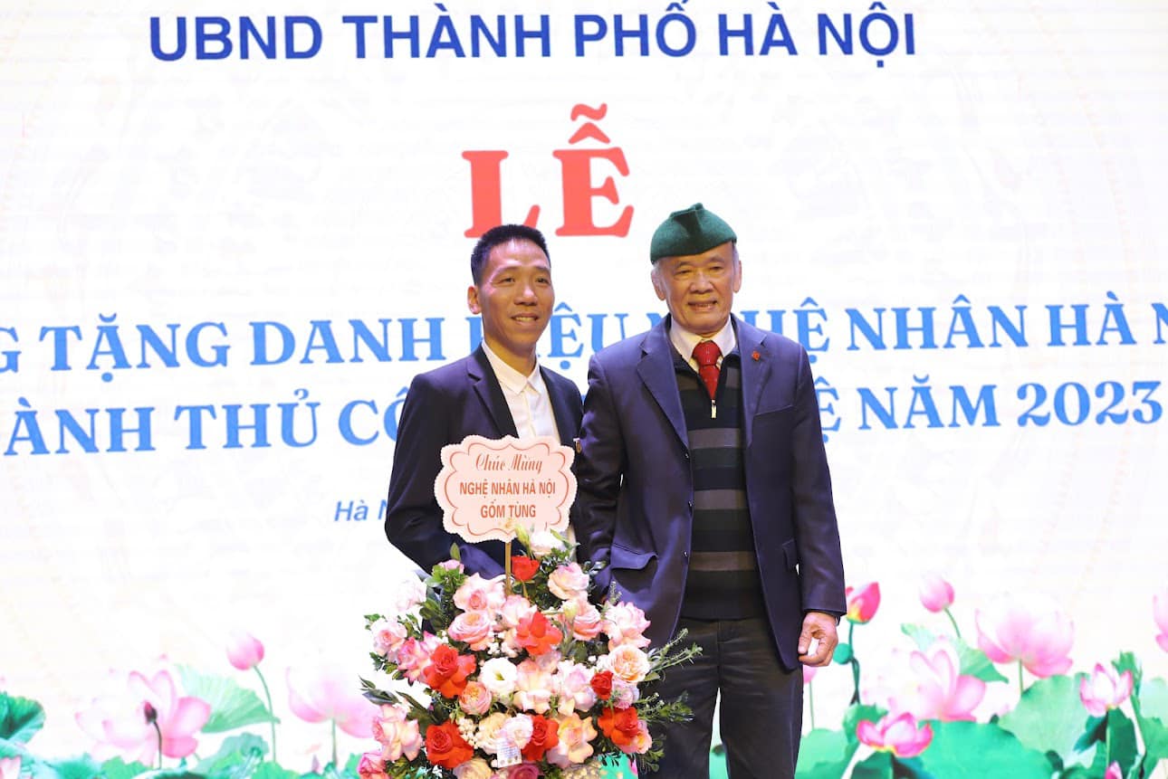 Nghệ nhân Bùi Thanh Tùng được phong tặng danh hiệu Nghệ nhân Hà Nội - Ảnh 16