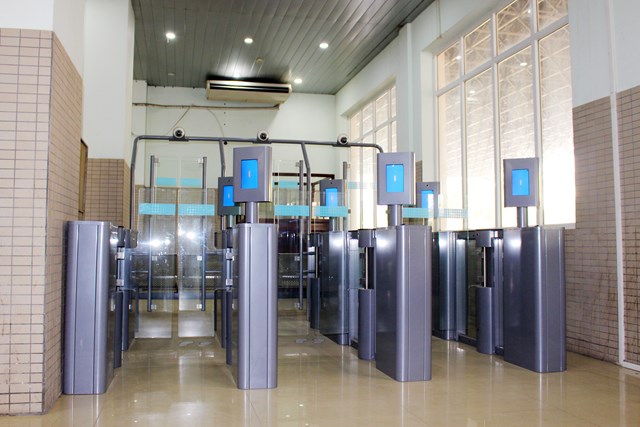 Hệ thống cổng kiểm soát tự động xuất nhập cảnh được lắp đặt tại Cửa khẩu Quốc tế Mộc Bài.