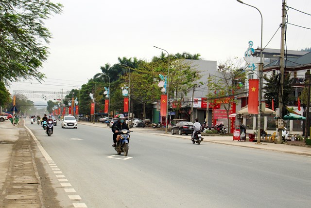 Huyện Lương Sơn có vị trí địa lý thuận lợi để phát triển kinh tế - xã hội, xây dựng nông thôn mới khi tiếp giáp với Thủ đô Hà Nội.