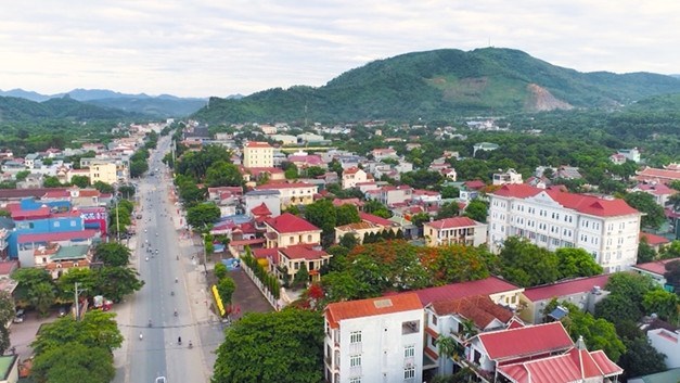 Huyện Lương Sơn (Hòa Bình) triển khai nhiều giải pháp đảm bảo trật tự, an toàn giao thông trên địa bàn.