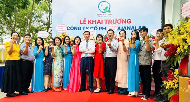 Tưng bừng khai trương C&#244;ng ty cổ phần QUANALAB - Ảnh 1