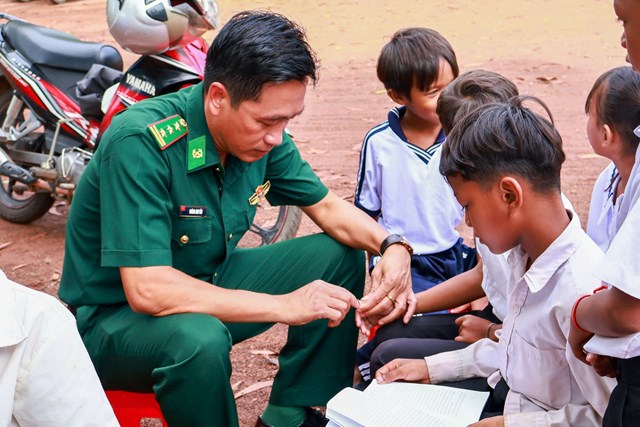 BĐBP B&#236;nh Phước: Phấn đấu đạt nhiều th&#224;nh t&#237;ch ch&#224;o mừng Ng&#224;y th&#224;nh lập Qu&#226;n đội nh&#226;n d&#226;n Việt Nam - Ảnh 18