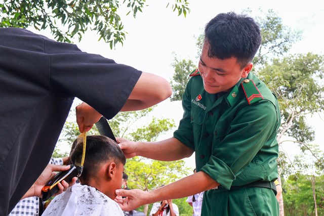 BĐBP B&#236;nh Phước: Phấn đấu đạt nhiều th&#224;nh t&#237;ch ch&#224;o mừng Ng&#224;y th&#224;nh lập Qu&#226;n đội nh&#226;n d&#226;n Việt Nam - Ảnh 19