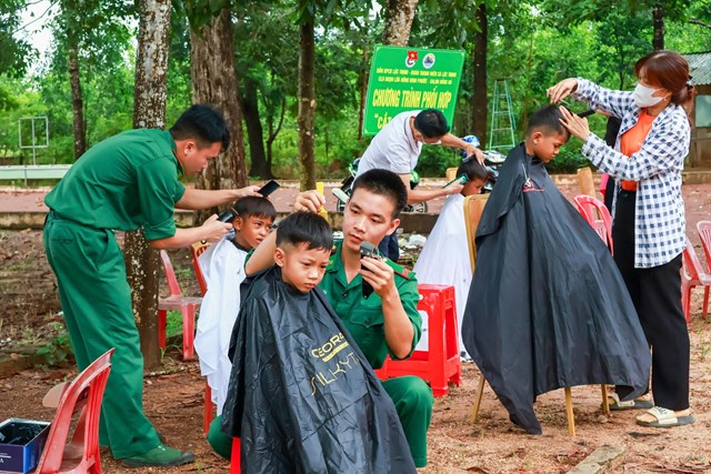 BĐBP B&#236;nh Phước: Phấn đấu đạt nhiều th&#224;nh t&#237;ch ch&#224;o mừng Ng&#224;y th&#224;nh lập Qu&#226;n đội nh&#226;n d&#226;n Việt Nam - Ảnh 22