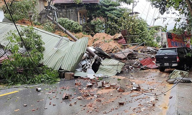 Yên Bái là một trong những tỉnh chịu nhiều thiệt hại về người, nhà ở do ảnh hưởng mưa lũ hoàn lưu cơn bão số 3.