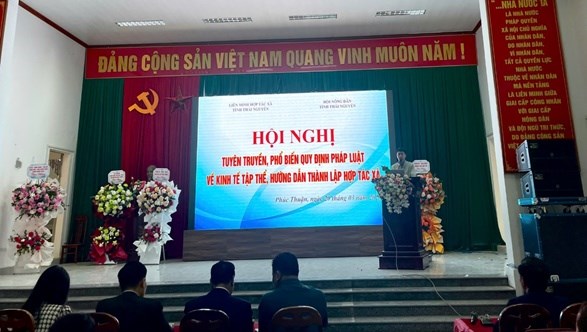 Tuyên truyền phổ biến quy định pháp luật về kinh tế tập thể, HTX cho hội viên hội nông dân Thành Phố Phổ Yên (Thái Nguyên) do Liên minh HTX tỉnh Thái Nguyên tổ chức.
