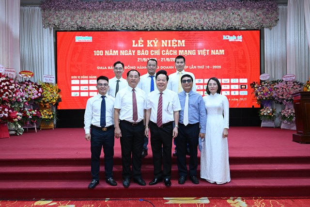 Lễ kỷ niệm 100 năm Ngày Báo chí Cách mạng Việt Nam và Gala Báo chí đồng hành cùng doanh nghiệp lần thứ 10 - 2025 - Ảnh 9