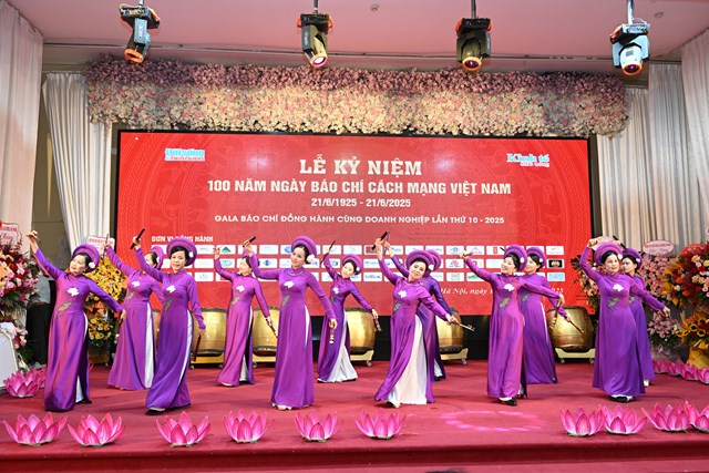 Lễ kỷ niệm 100 năm Ngày Báo chí Cách mạng Việt Nam và Gala Báo chí đồng hành cùng doanh nghiệp lần thứ 10 - 2025 - Ảnh 15