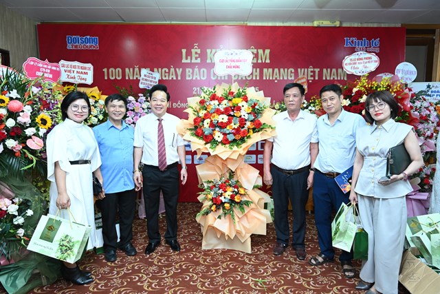 Lễ kỷ niệm 100 năm Ngày Báo chí Cách mạng Việt Nam và Gala Báo chí đồng hành cùng doanh nghiệp lần thứ 10 - 2025 - Ảnh 21