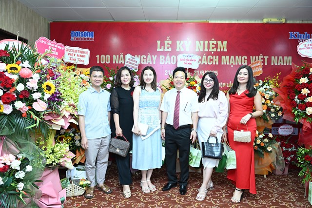 Lễ kỷ niệm 100 năm Ngày Báo chí Cách mạng Việt Nam và Gala Báo chí đồng hành cùng doanh nghiệp lần thứ 10 - 2025 - Ảnh 22