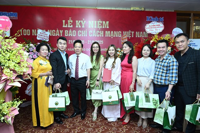 Lễ kỷ niệm 100 năm Ngày Báo chí Cách mạng Việt Nam và Gala Báo chí đồng hành cùng doanh nghiệp lần thứ 10 - 2025 - Ảnh 24