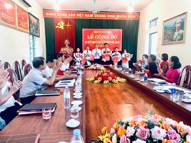 Phú Thọ: Xã Võ Miếu kiện toàn tổ chức bộ máy, hướng tới phát triển nhanh và bền vững - Ảnh 2