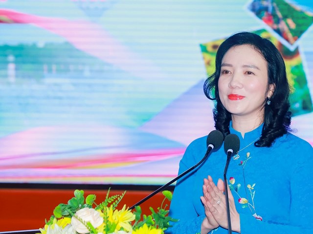 Bà Trần Thị Mỹ Hạnh- Giám đốc Sở Văn hóa, Thể thao và Du lịch chủ trì Lễ phát động