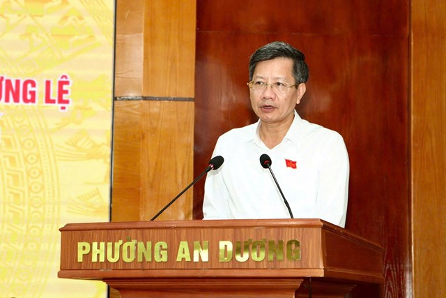 Đồng chí Lê Anh Quân, Phó Chủ tịch Thường trực UBND thành phố phát biểu tại hội nghị