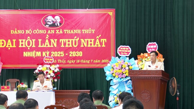 Ngày 18/7/2025, Đảng bộ Công an xã Thanh Thuỷ (Phú Thọ) tổ chức Đại hội lần thứ Nhất, nhiệm kỳ 2025 - 2030. Dự Đại hội có đồng chí Trịnh Hùng Sơn - TUV, Bí thư Đảng uỷ, Chủ tịch HĐND xã; Đại tá Nguyễn Thành - Phó Giám đốc Công an tỉnh và các đồng chí đảng viên thuộc Đảng bộ.