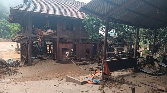 Nghệ An khẩn trương khắc phục hậu quả mưa lớn v&#249;ng cao - Ảnh 2