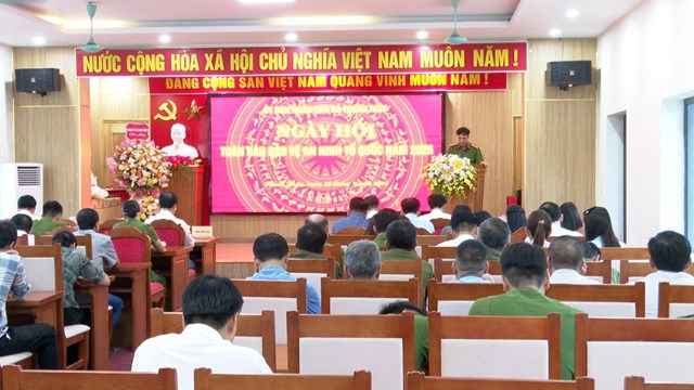 Toàn cảnh ngày hội.