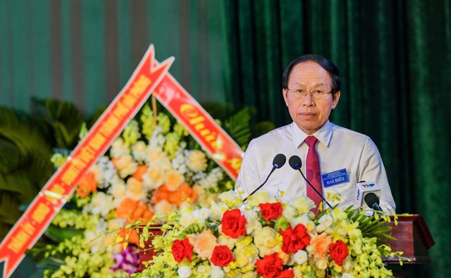 Đồng chí Lê Tiến Châu, Ủy viên Trung ương Đảng, Bí thư Thành ủy Hải Phòng phát biểu chỉ đạo tại Đại hội đại biểu Đảng bộ xã Gia Lộc lần thứ Nhất, nhiệm kỳ 2025–2030.