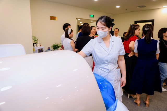 Ra mắt Cabin năng lượng nhiệt dưỡng sinh AI Royal: Giải pháp hỗ trợ chăm sóc sức khỏe chủ động thế hệ mới - Ảnh 1