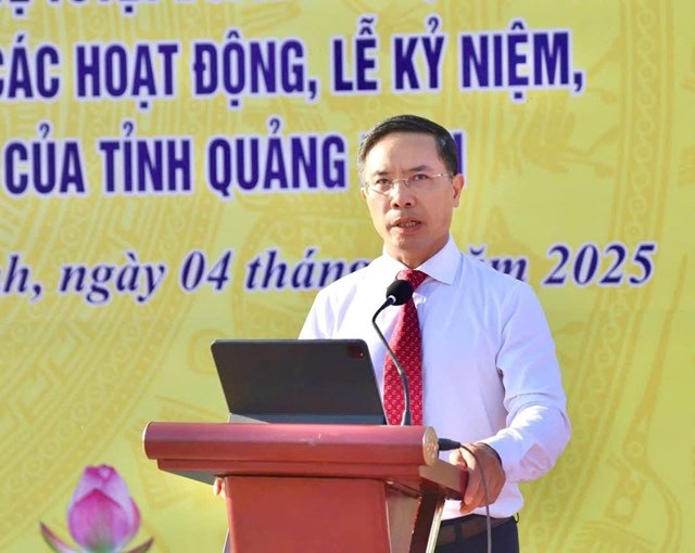 Đồng chí Phạm Đức Ấn – Phó Bí thư Tỉnh ủy, Chủ tịch UBND tỉnh Quảng Ninh phát biểu tại buổi lễ 