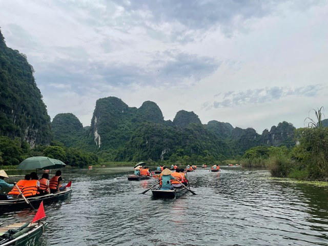 Hành trình qua sông Sào Khê – dòng chảy gắn với dấu chân khai quốc của Đinh Tiên Hoàng Đế.