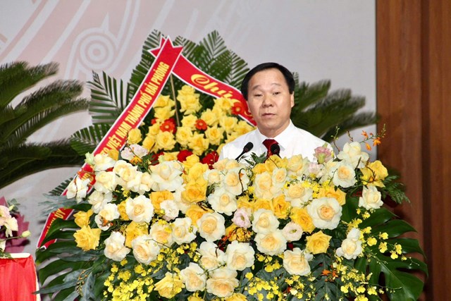 Đồng chí Nguyễn Hữu Thông, Bí thư Đảng uỷ xã phát biểu khai mạc.