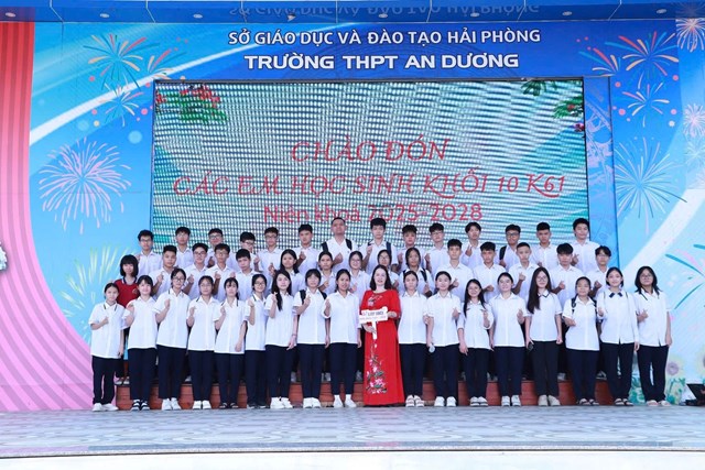 THPT An Dương: Trang trọng, ấm áp chào đón 953 tân học sinh Khóa 61 - Ảnh 2