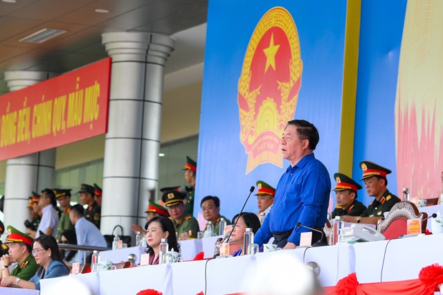 Đồng chí Nguyễn Trọng Nghĩa, Ủy viên Bộ Chính trị, Bí thư Trung ương Đảng, Trưởng Ban Tuyên giáo và Dân vận Trung ương, Phó Trưởng ban Thường trực Ban Chỉ đạo Trung ương kỷ niệm các ngày lễ lớn và sự kiện quan trọng của đất nước trong 3 năm (2023-2025) phát biểu tại tổng hợp luyện lần thứ 3.