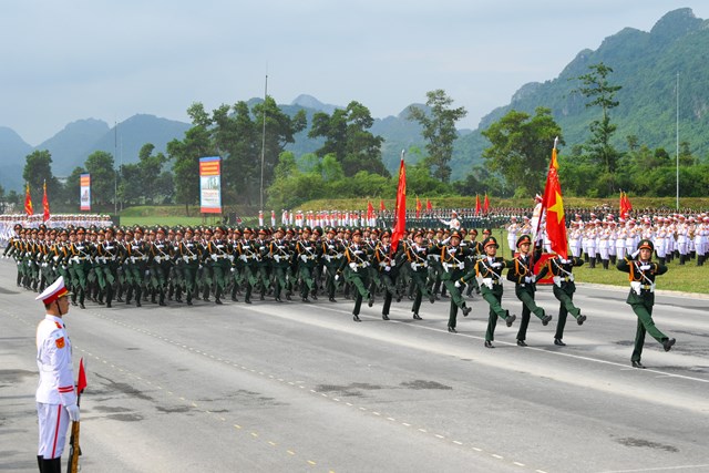 Khối Sĩ quan hậu cần, kỹ thuật, công nghiệp quốc phòng.
